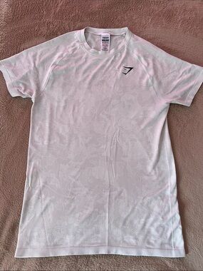 Gymshark Off White Short Sleeve Crew Training Compression Tee Men’s Medium